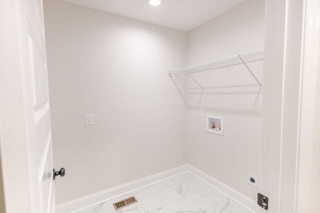 606 Shadow Dr, Shelbyville, TN 37160