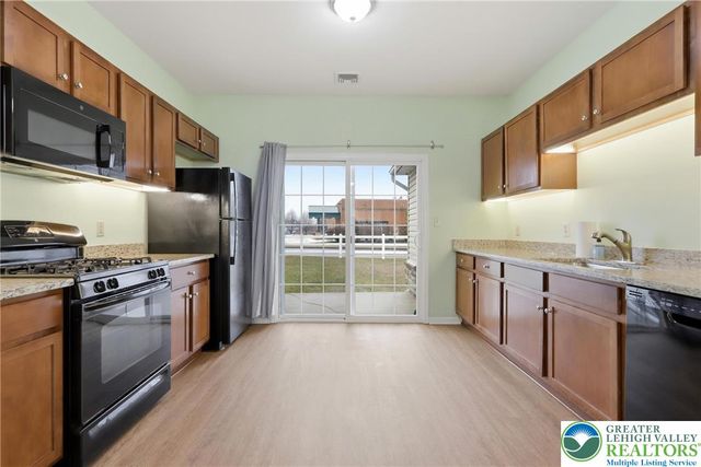 2022 Mercer Way, Forks Twp, PA 18040