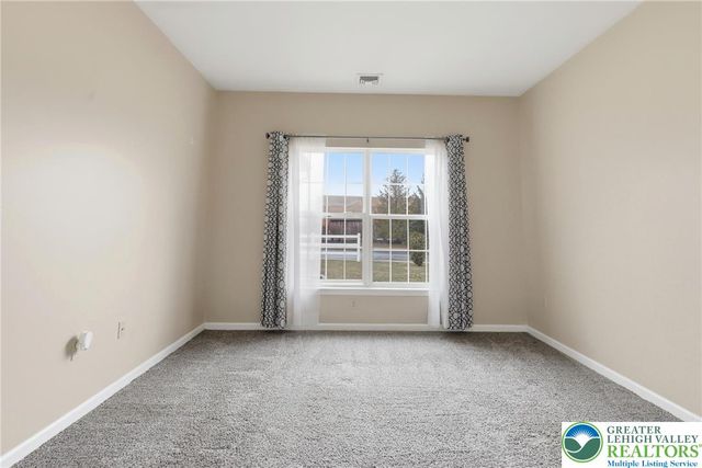 2022 Mercer Way, Forks Twp, PA 18040