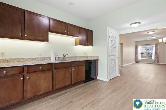 2022 Mercer Way, Forks Twp, PA 18040