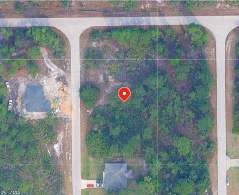 707 Glacier AVE, LEHIGH ACRES, FL 33974 — photo 2