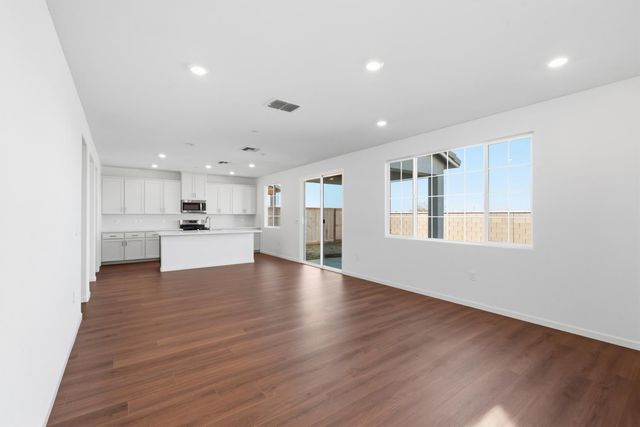 3168 Splendor Dr, Lincoln, CA 95648