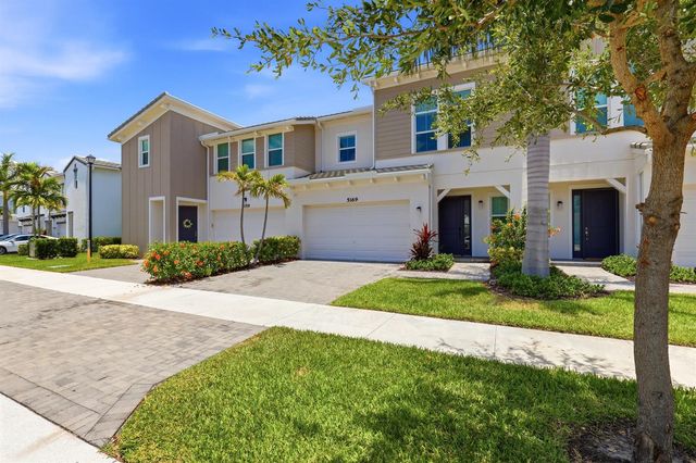 5169 Willow Creek Drive, Westlake, FL 33470