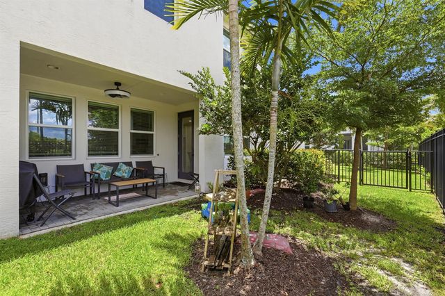 5169 Willow Creek Drive, Westlake, FL 33470