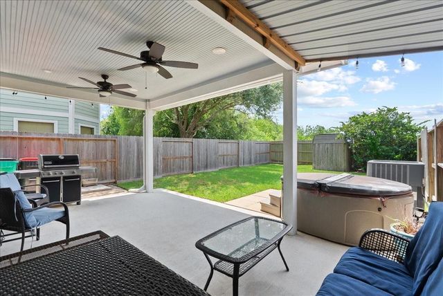 838 San Jacinto Circle, Baytown, TX 77521