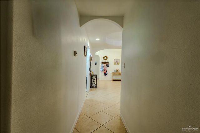 640 S Mile 2 W, Mercedes, TX 78570