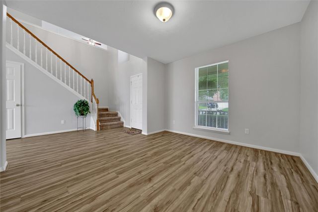 28634 Hidden Cove Drive, Magnolia, TX 77354