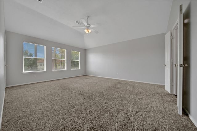 28634 Hidden Cove Drive, Magnolia, TX 77354