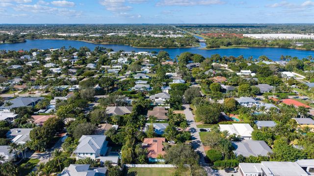 302 NW 17th Street, Delray Beach, FL 33444