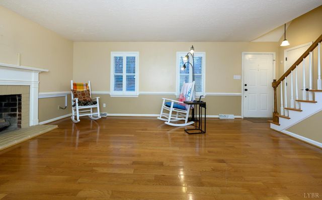 424 Cambridge Drive, Lynchburg, VA 24502