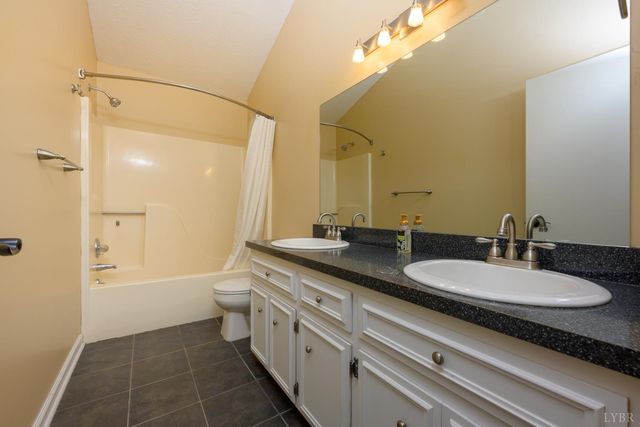 424 Cambridge Drive, Lynchburg, VA 24502