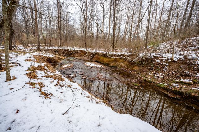 424 Cambridge Drive, Lynchburg, VA 24502