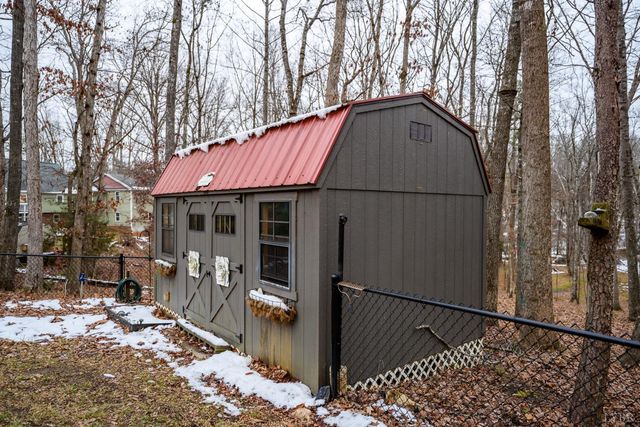 424 Cambridge Drive, Lynchburg, VA 24502