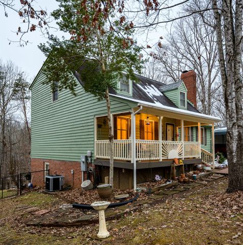 424 Cambridge Drive, Lynchburg, VA 24502