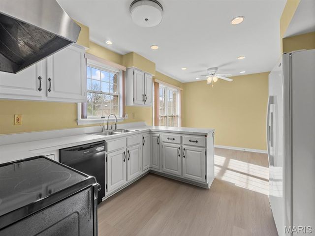 207 Ambridge Court 101, Chesterfield, MO 63017