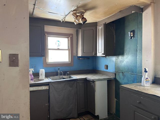 320 COMPANY ST, Lawnside, NJ 08045