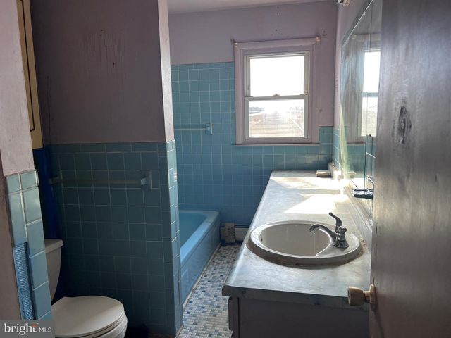 320 COMPANY ST, Lawnside, NJ 08045