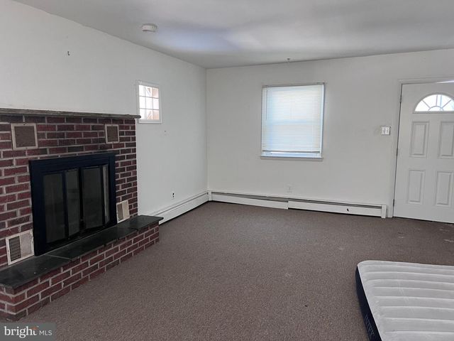 320 COMPANY ST, Lawnside, NJ 08045