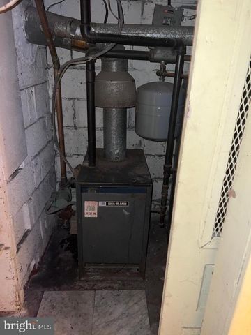 320 COMPANY ST, Lawnside, NJ 08045