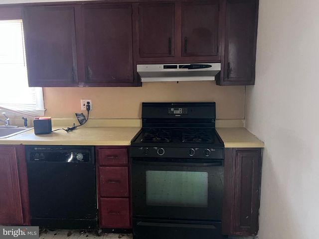 320 COMPANY ST, Lawnside, NJ 08045