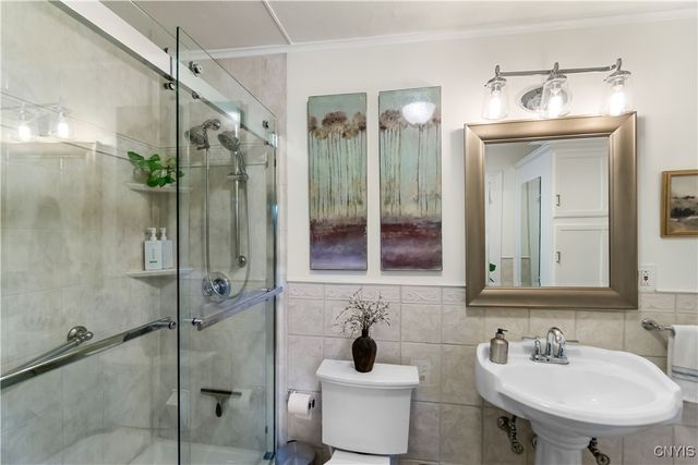 4937 West Seneca, Onondaga, NY 13215