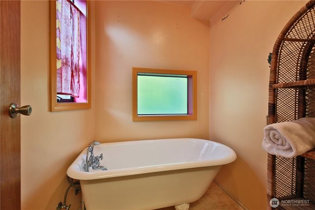 3634 Harper Street, Clinton, WA 98236