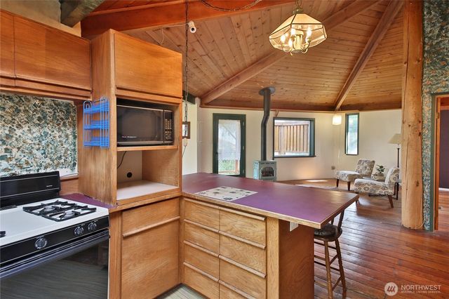 3634 Harper Street, Clinton, WA 98236