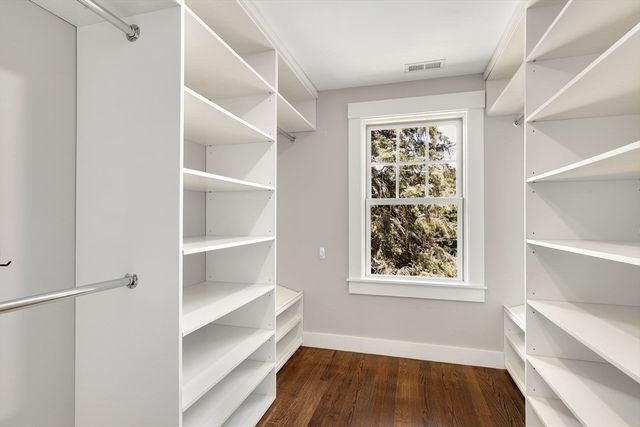 7 Park St, Lexington, MA 02421