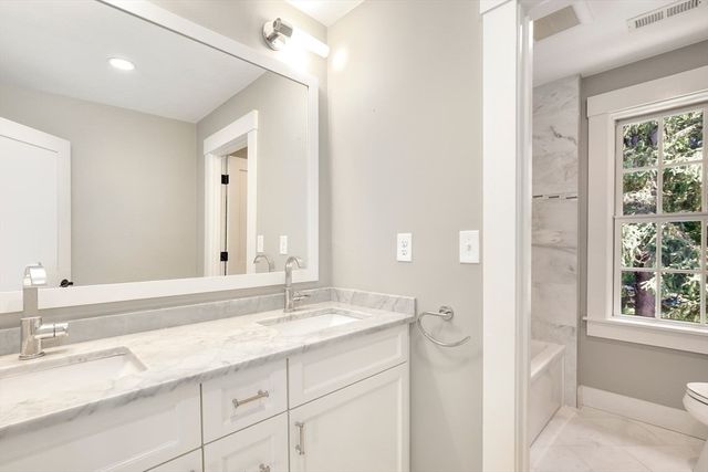 7 Park St, Lexington, MA 02421