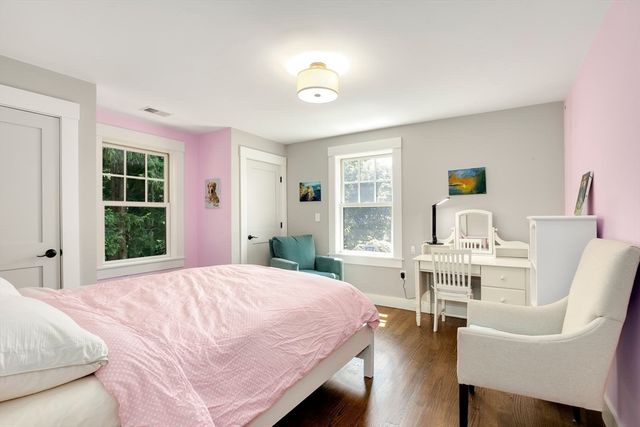 7 Park St, Lexington, MA 02421