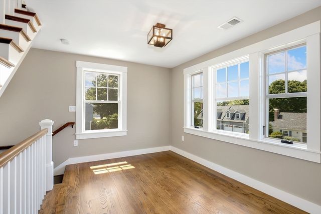 7 Park St, Lexington, MA 02421