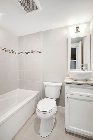 7 Park St, Lexington, MA 02421