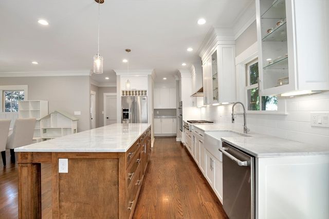 7 Park St, Lexington, MA 02421