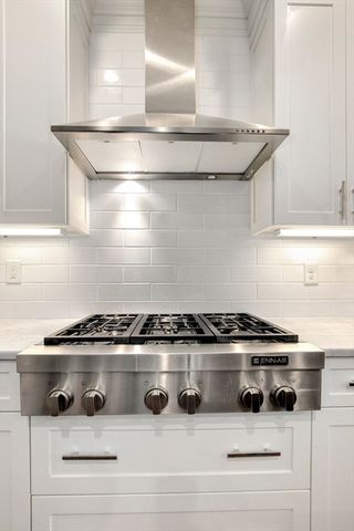 7 Park St, Lexington, MA 02421