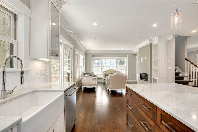7 Park St, Lexington, MA 02421