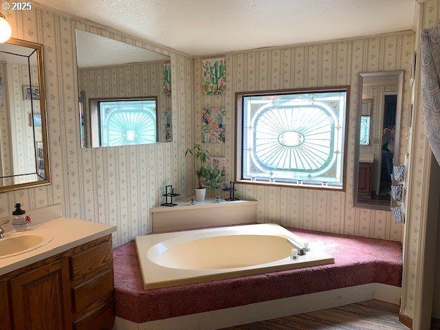 1517 Ne NEWTON CREEK Dr, Roseburg, OR 97470