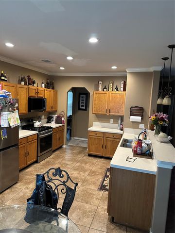 22207 Holly Branch Drive, Tomball, TX 77375