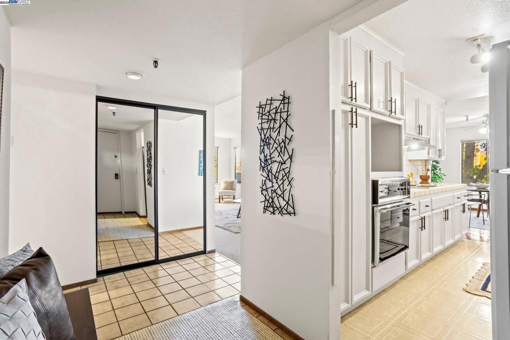 1400 Carpentier St 325, San Leandro, CA 94577