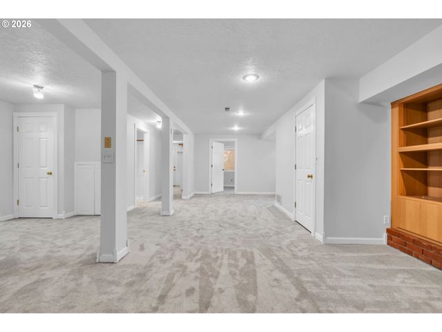 13675 Se 177TH Ave, Damascus, OR 97089
