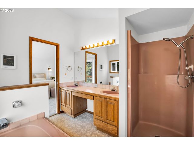 13675 Se 177TH Ave, Damascus, OR 97089