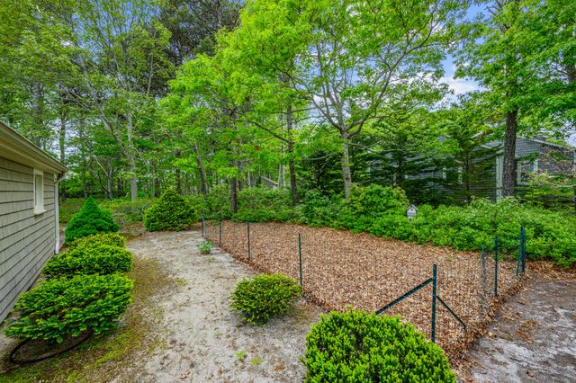 59 Beverly Road, West Yarmouth, MA 02673