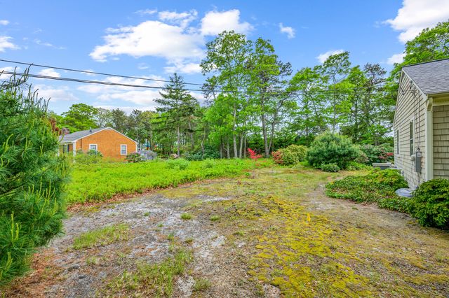 59 Beverly Road, West Yarmouth, MA 02673