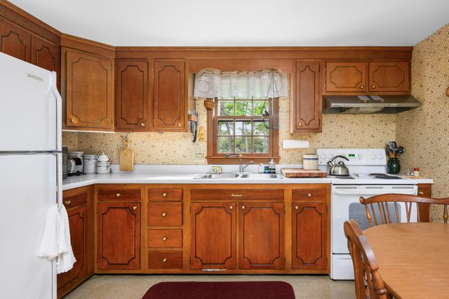 59 Beverly Road, West Yarmouth, MA 02673