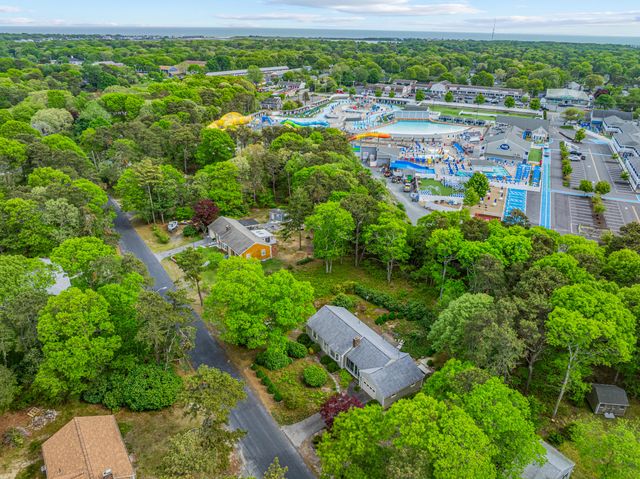 59 Beverly Road, West Yarmouth, MA 02673