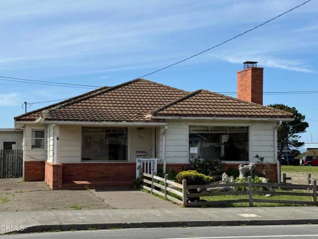 327 S Franklin Street, Fort Bragg, CA 95437