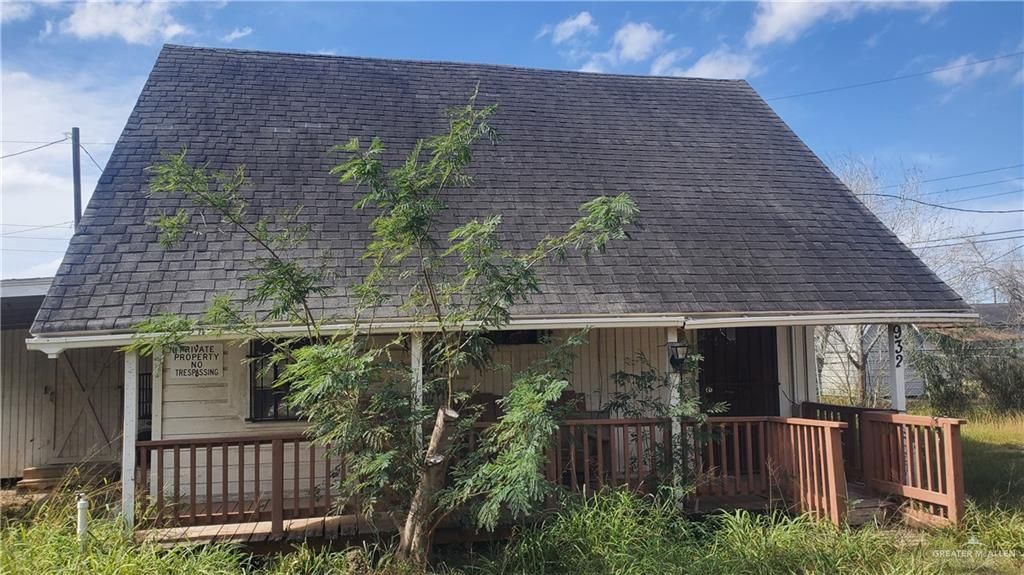 932 Jones Avenue, Mercedes, TX 78570