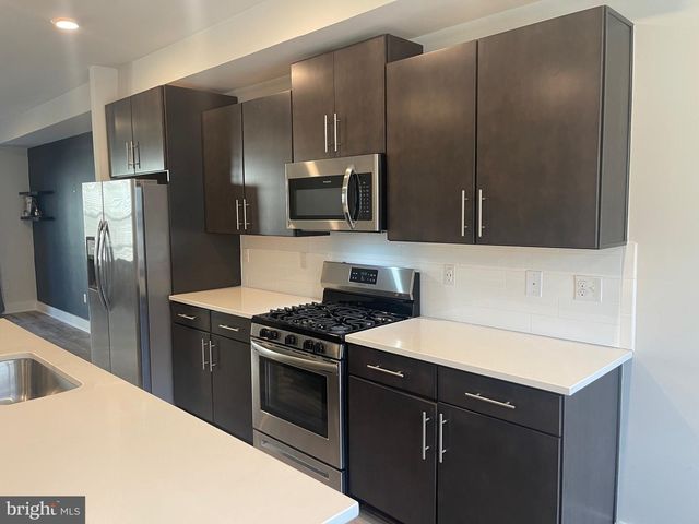 4306 LAPLATA AVE, Baltimore, MD 21211