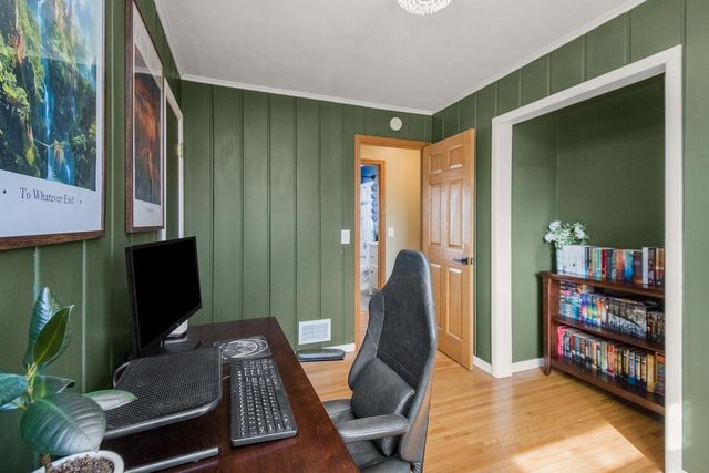 4812 Jersey Avenue N, Crystal, MN 55428