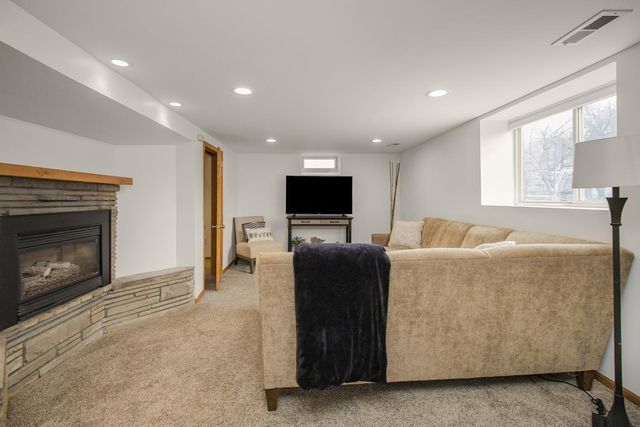 4812 Jersey Avenue N, Crystal, MN 55428