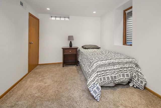 4812 Jersey Avenue N, Crystal, MN 55428